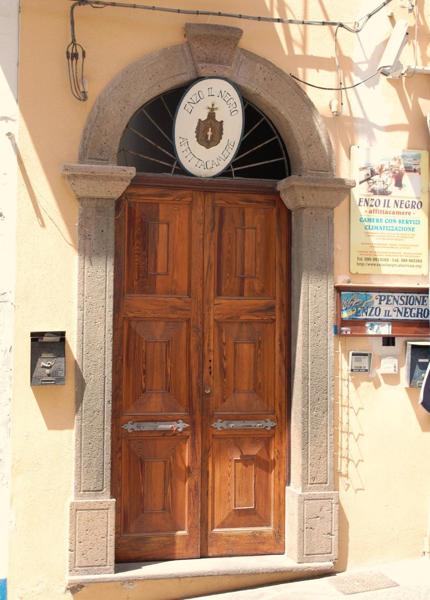 Enzoilnegro Home Lipari  Extérieur photo