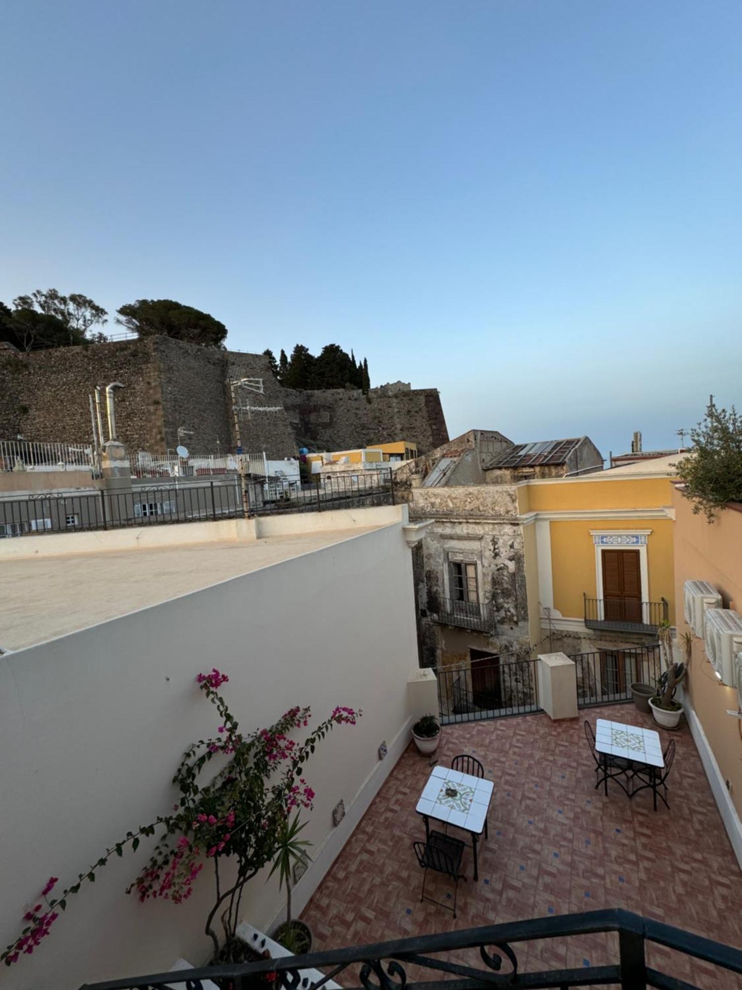 Enzoilnegro Home Lipari  Extérieur photo