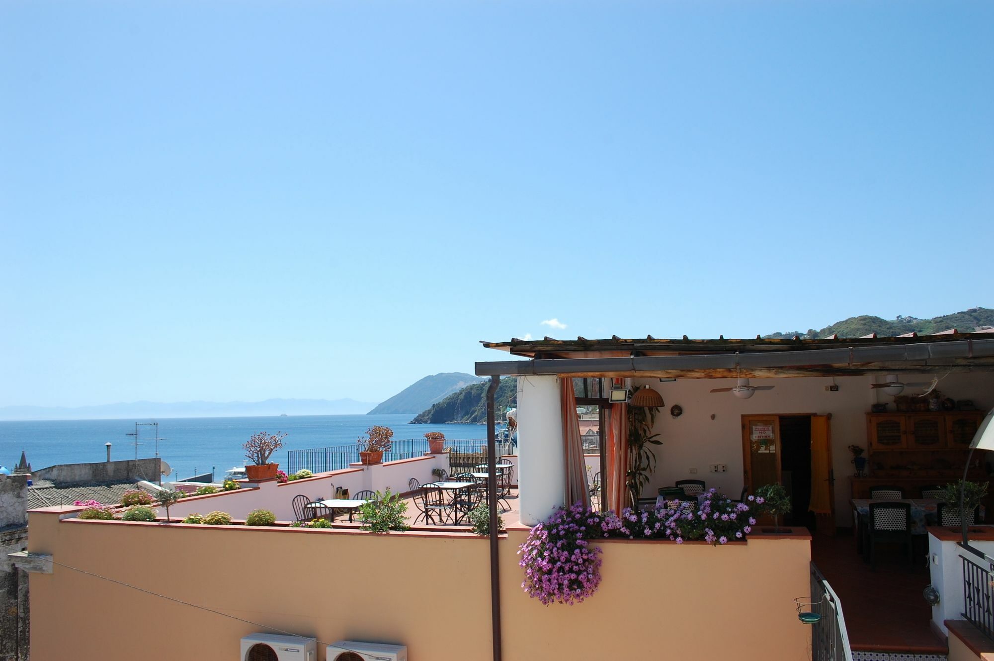 Enzoilnegro Home Lipari  Extérieur photo